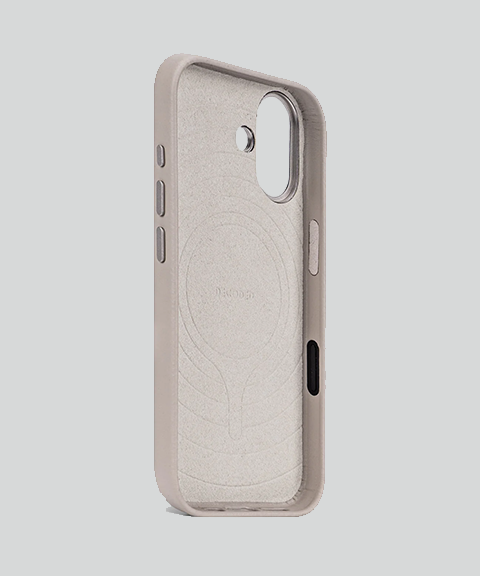 Decoded Leather Backcover - iPhone 17