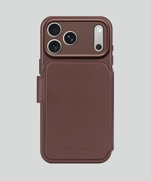 Decoded Leather Wallet - iPhone 17 Pro