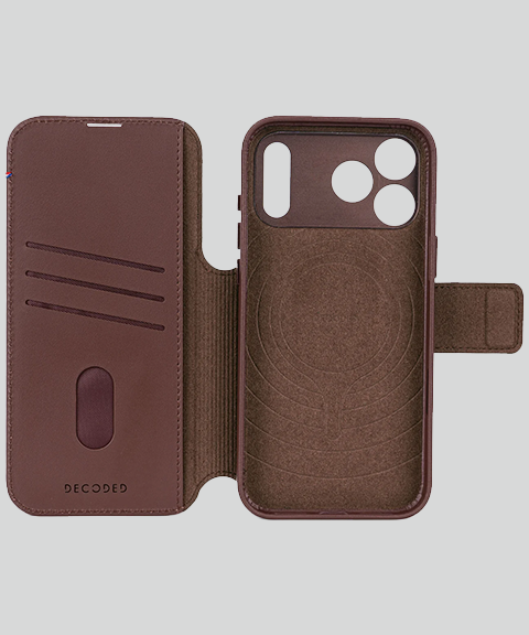 Decoded Leather Wallet - iPhone 17 Pro